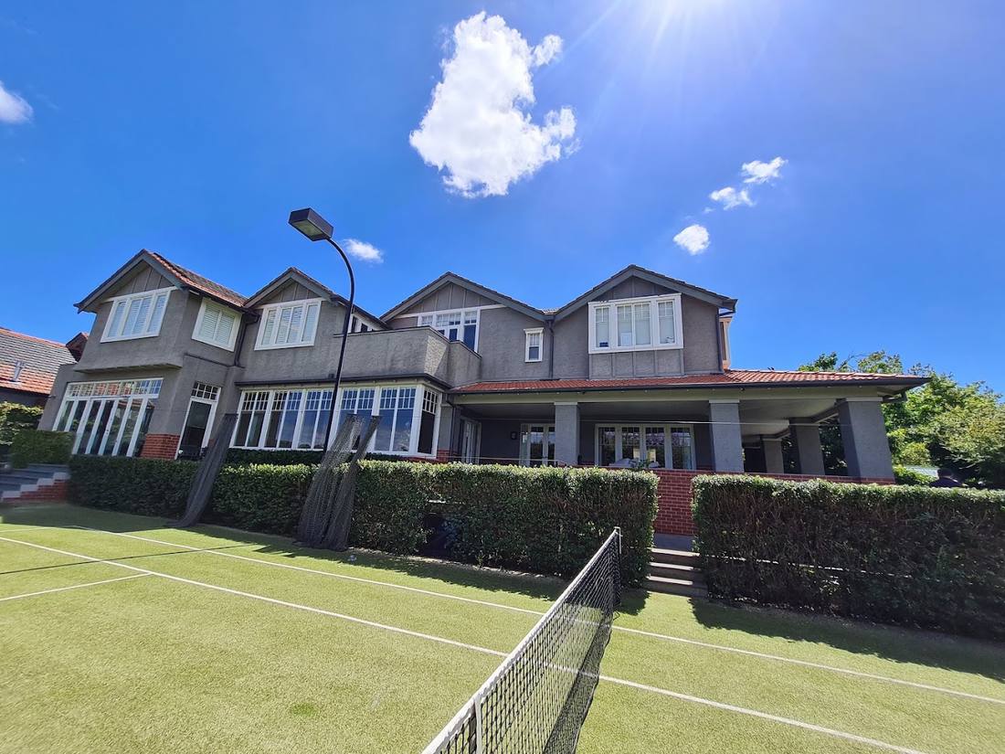 Large two-storey Melbourne home repainted by Elite Paint