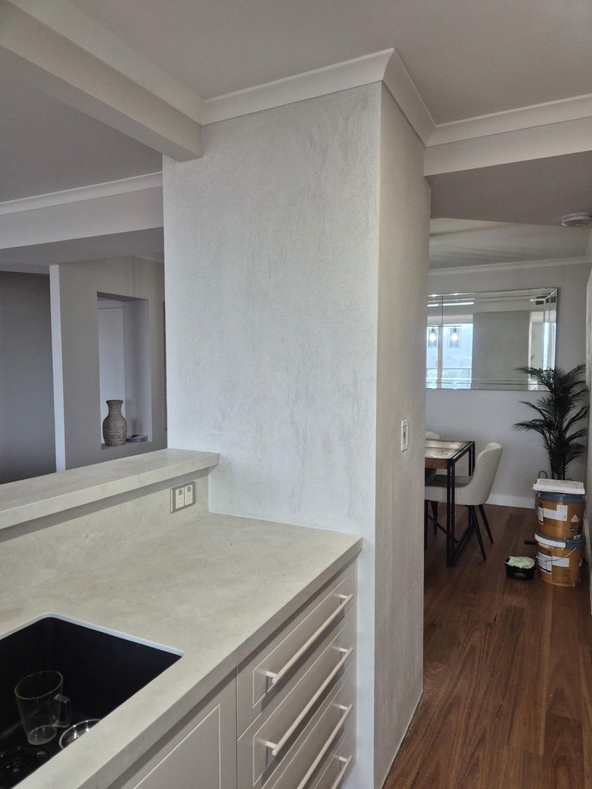 Venetian plaster natural-stone wall in Port Melbourne